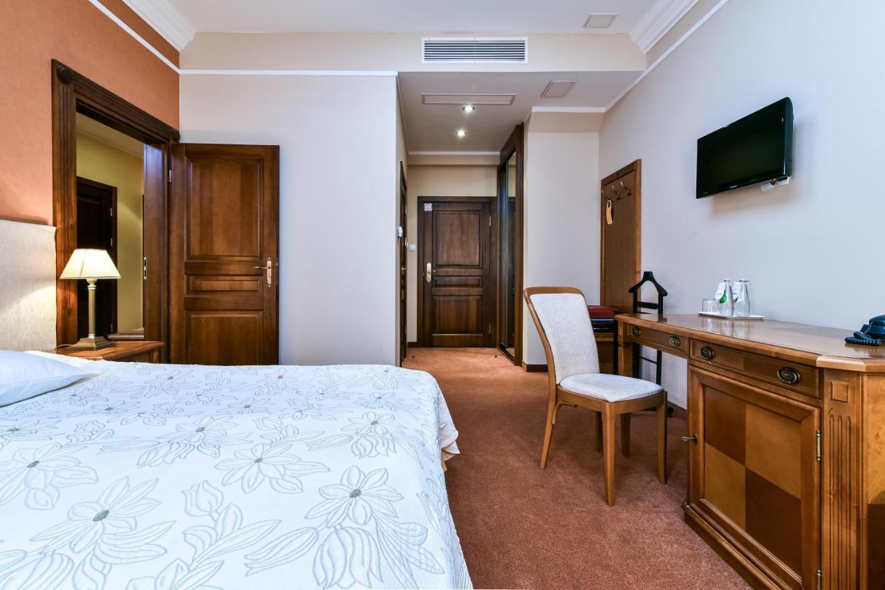 Hotel Spa Wieniawa Rekowo  ภายนอก รูปภาพ