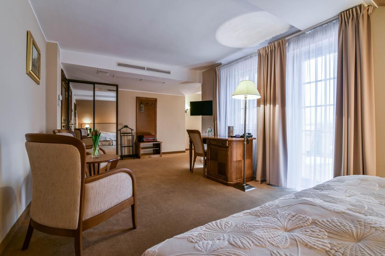 Hotel Spa Wieniawa Rekowo  ภายนอก รูปภาพ
